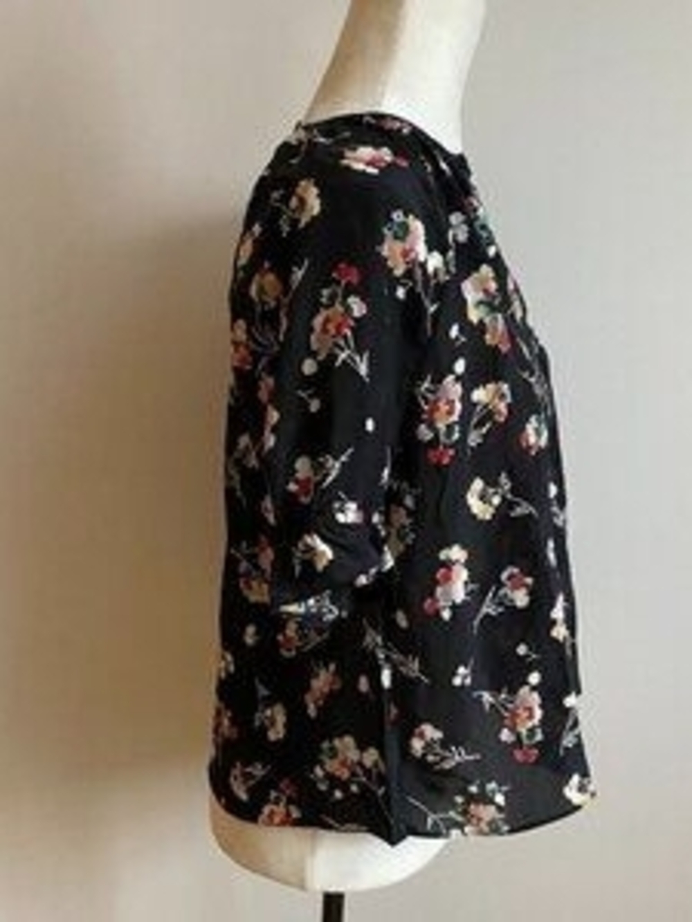 Floral Split-Neck Blouse - Black - Picture 4 of 5